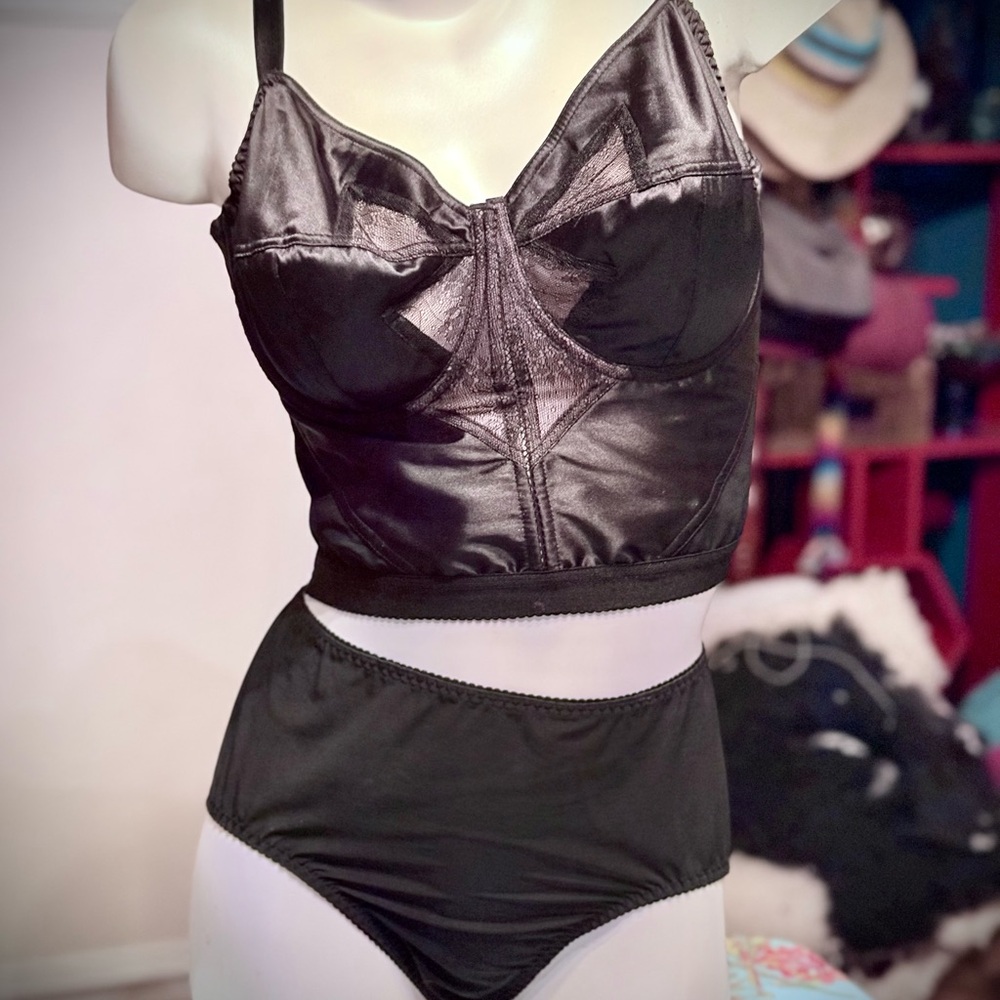 WHAT KATIE DID 2 PC Bra & High Waist Panty Set with Bow Detail, 34F & S Panties